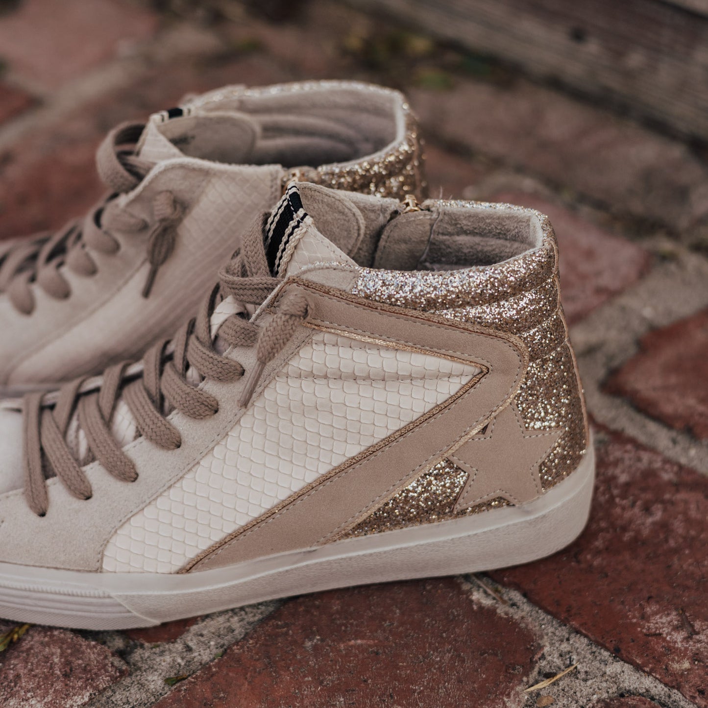 Shu Shop ROXANNE Shoe (6-11) *BONE SNAKE