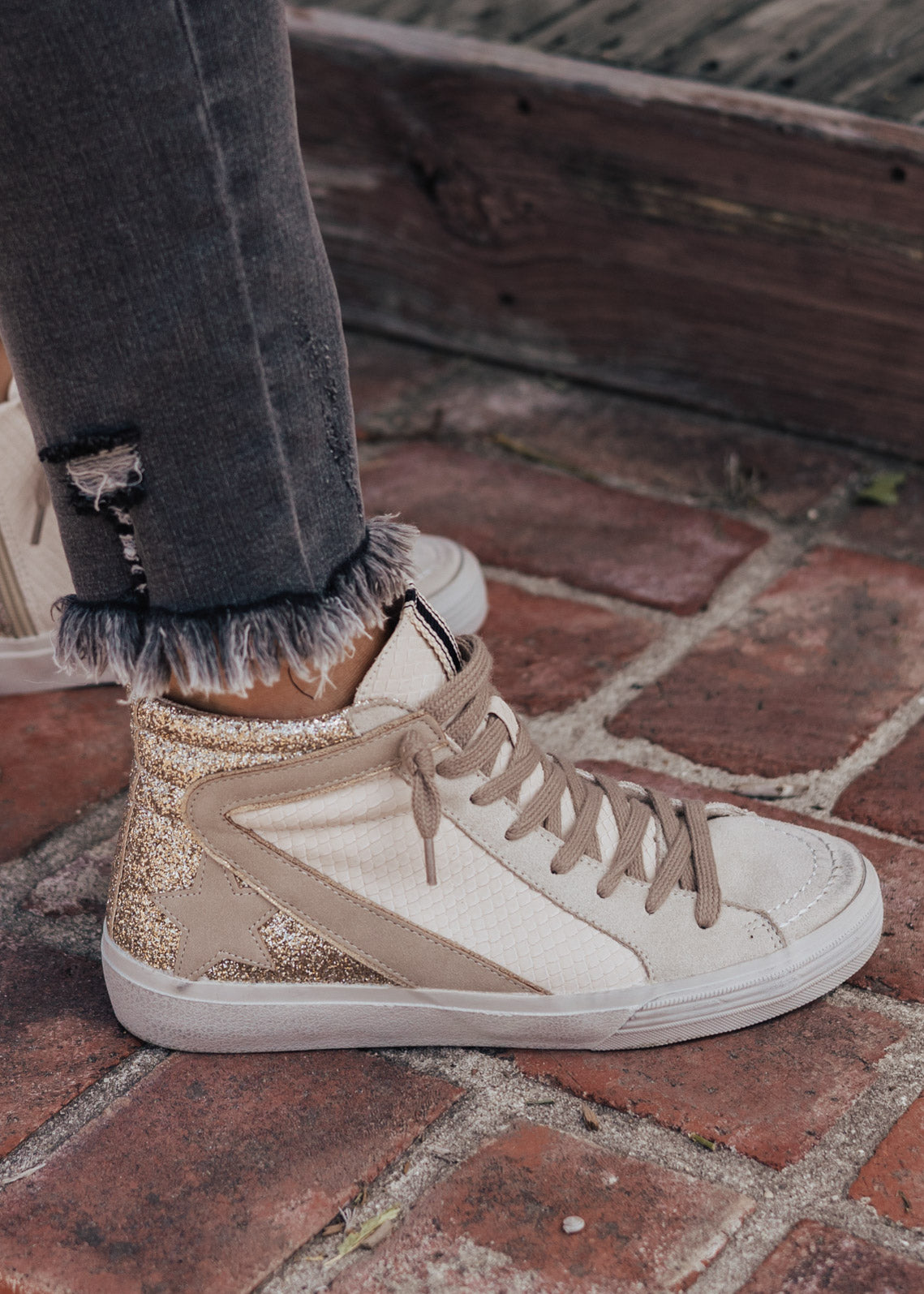 Shu Shop ROXANNE Shoe (6-11) *BONE SNAKE