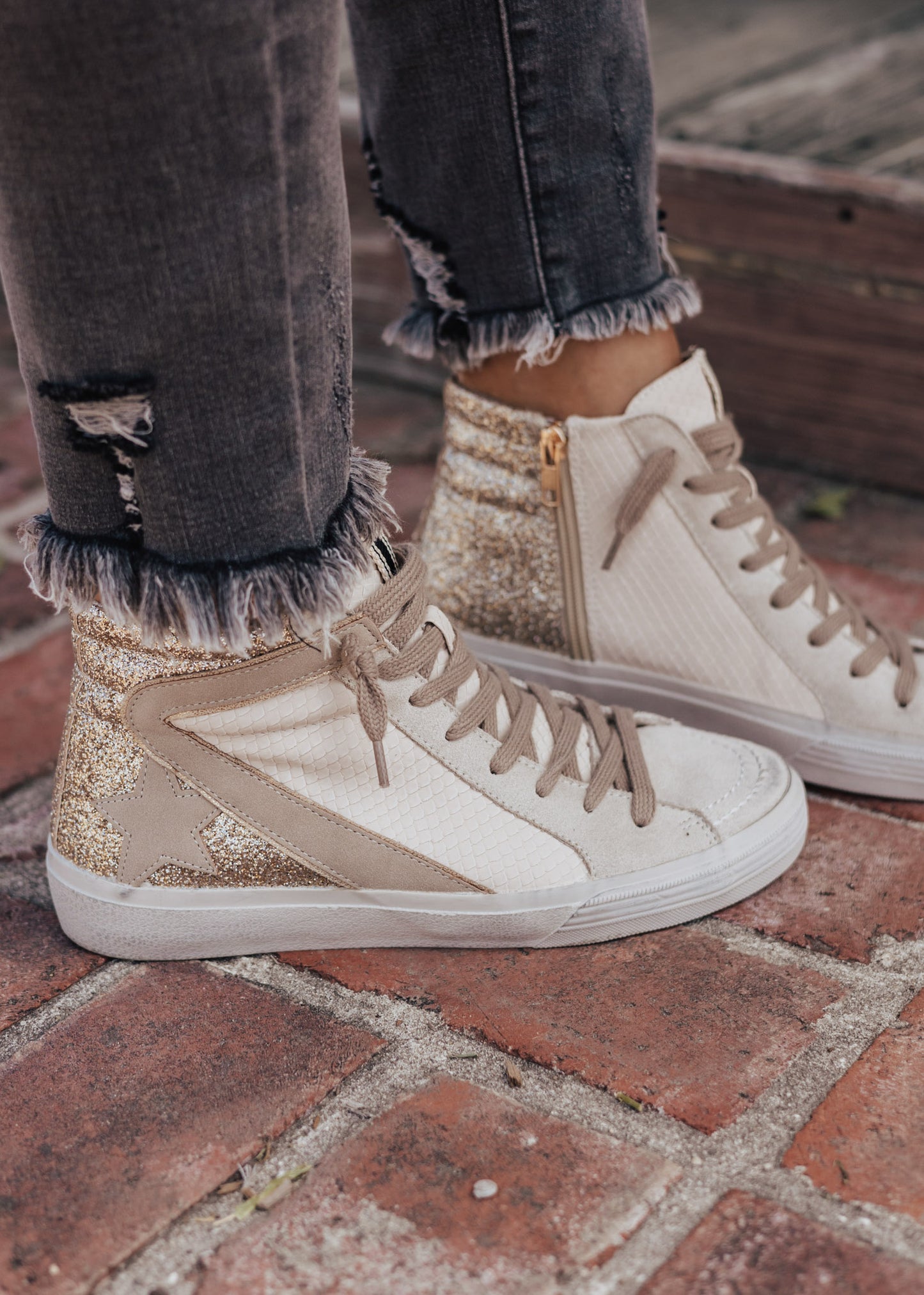 Shu Shop ROXANNE Shoe (6-11) *BONE SNAKE