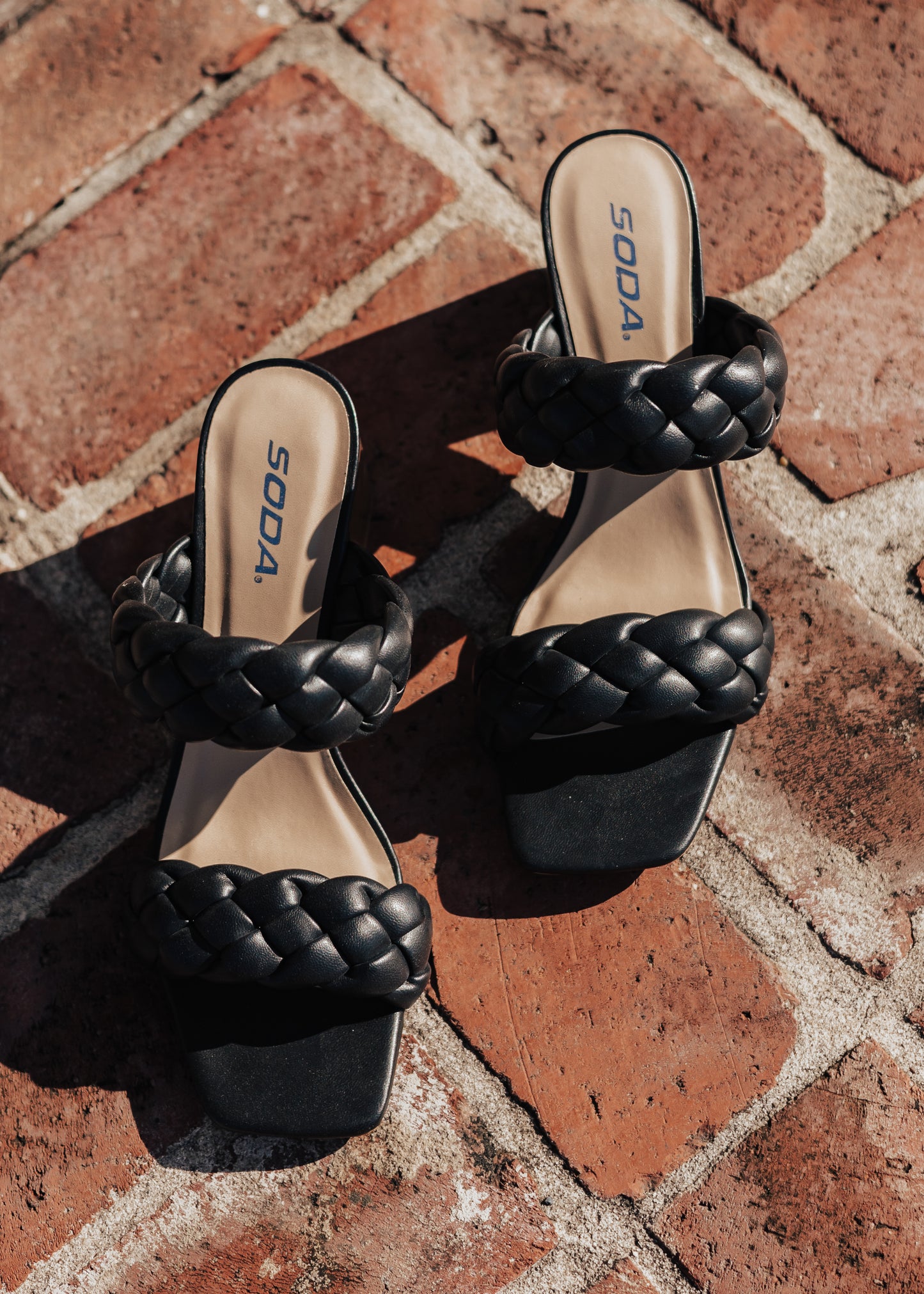 SIZES 10, 11: Buggy Heel (6-11) *BLACK