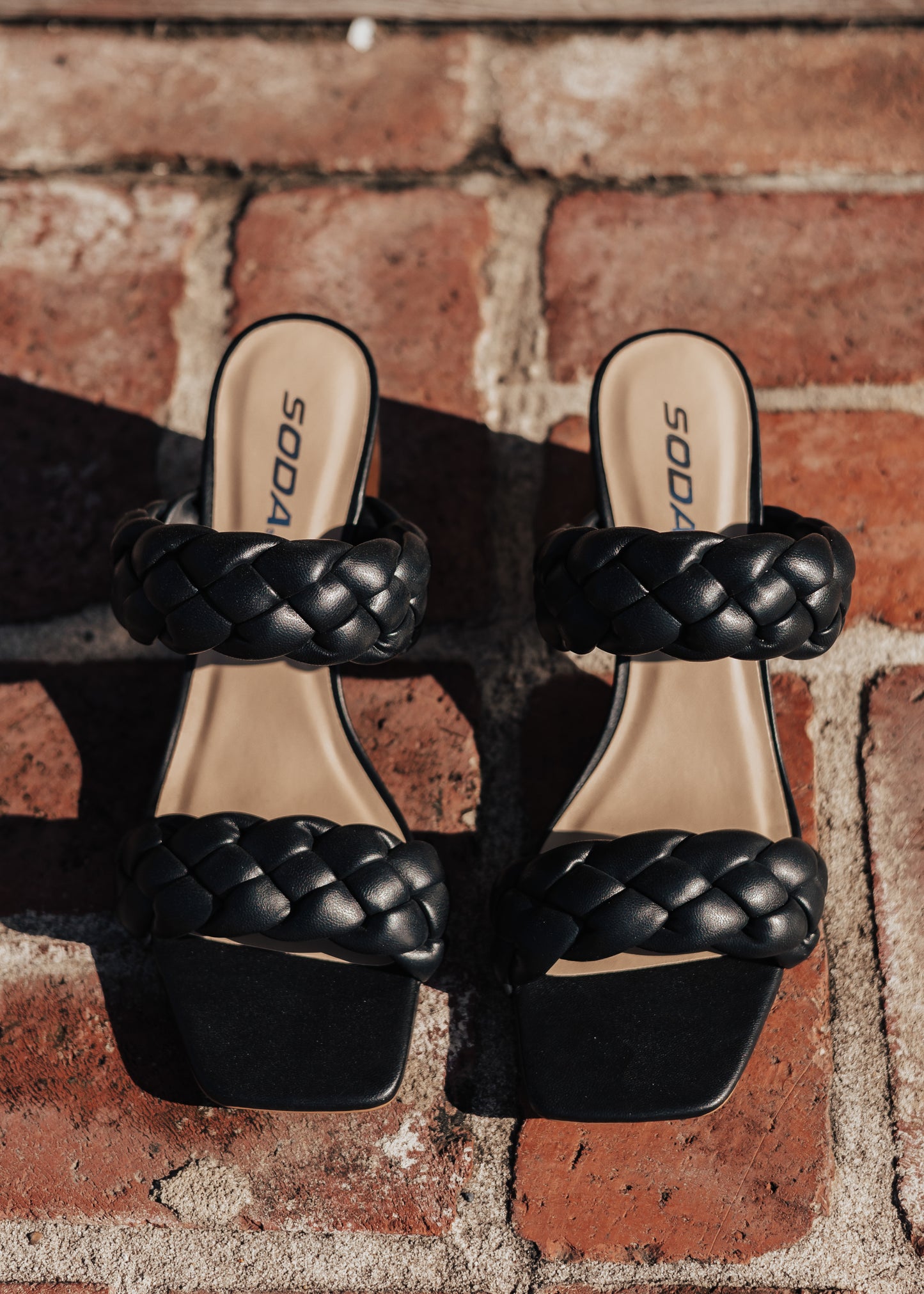 SIZES 10, 11: Buggy Heel (6-11) *BLACK