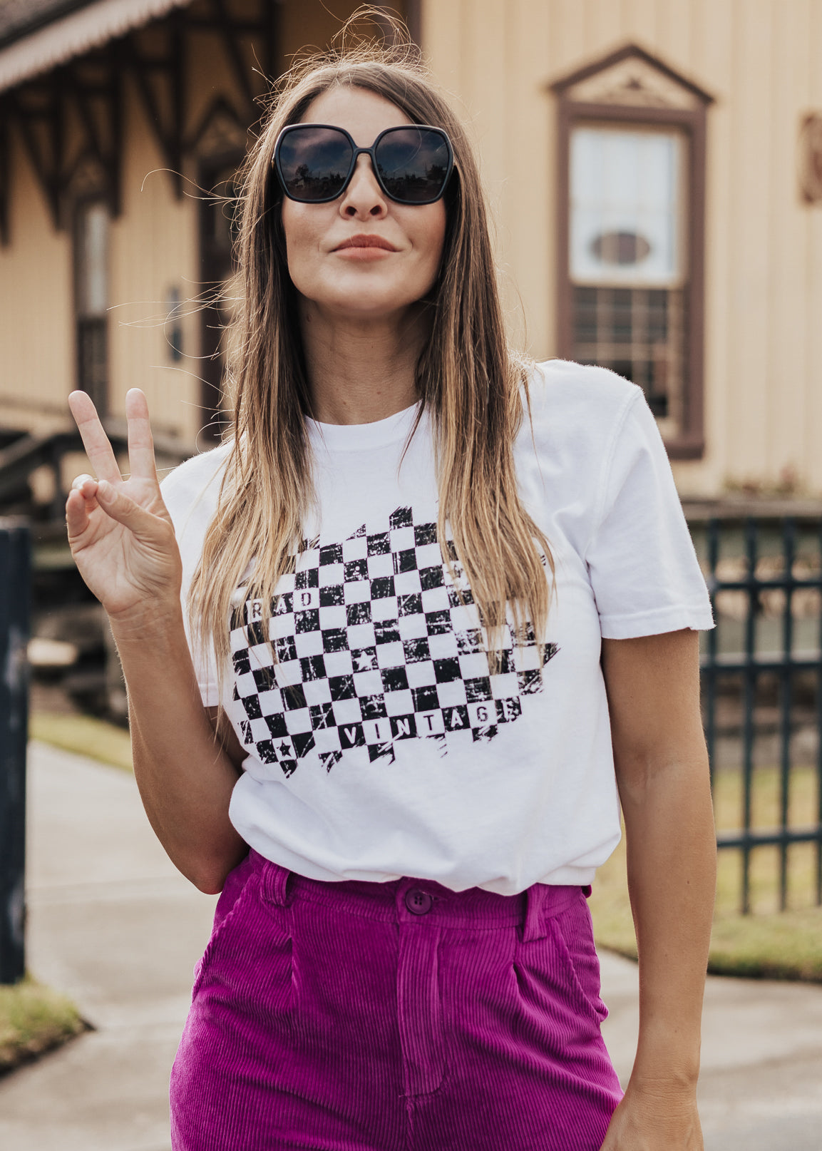 Rad Vintage Tee *White (S-2X)