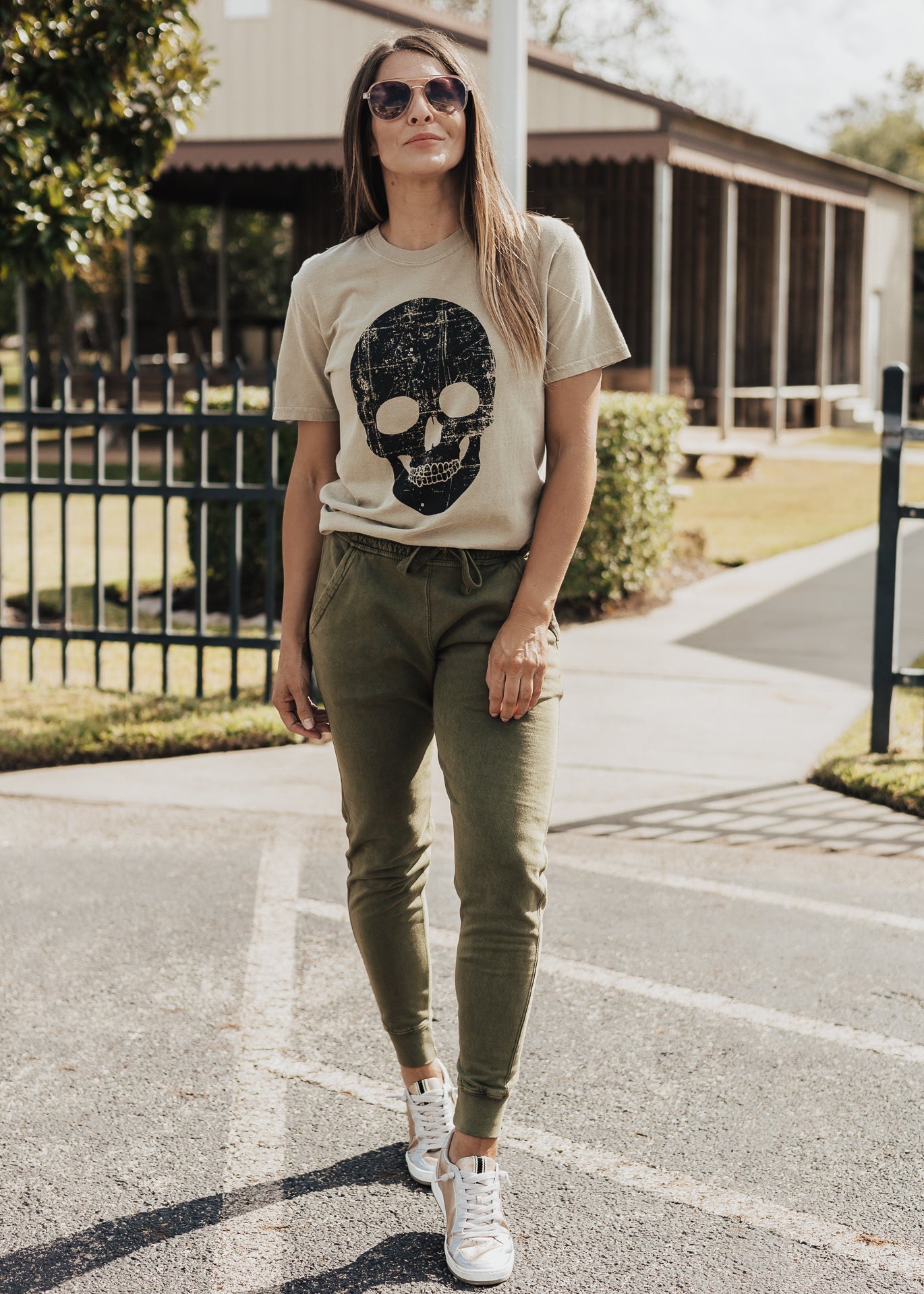 Distressed Skull Tee *Light Olive (S-2X)