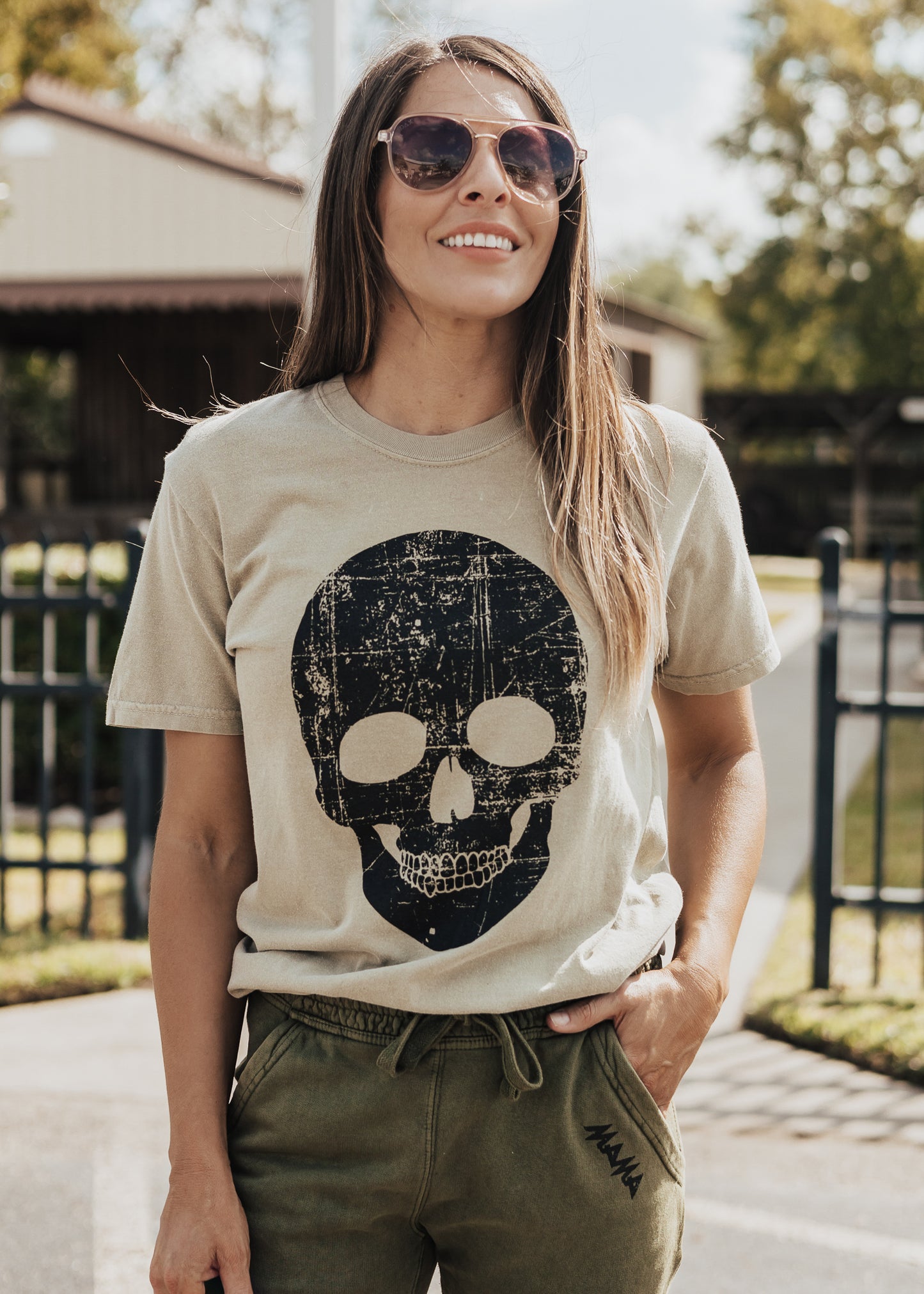 Distressed Skull Tee *Light Olive (S-2X)