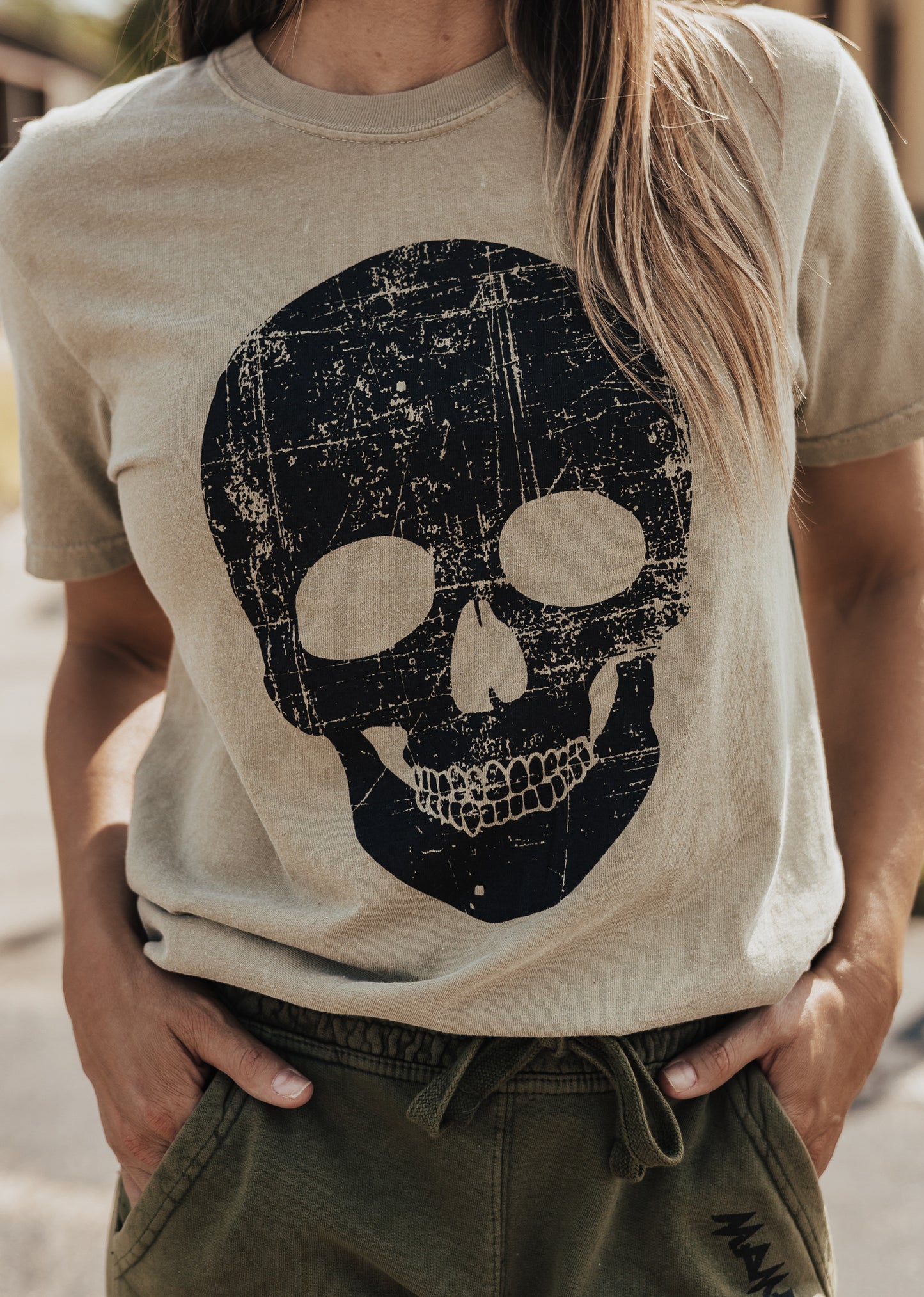 Distressed Skull Tee *Light Olive (S-2X)