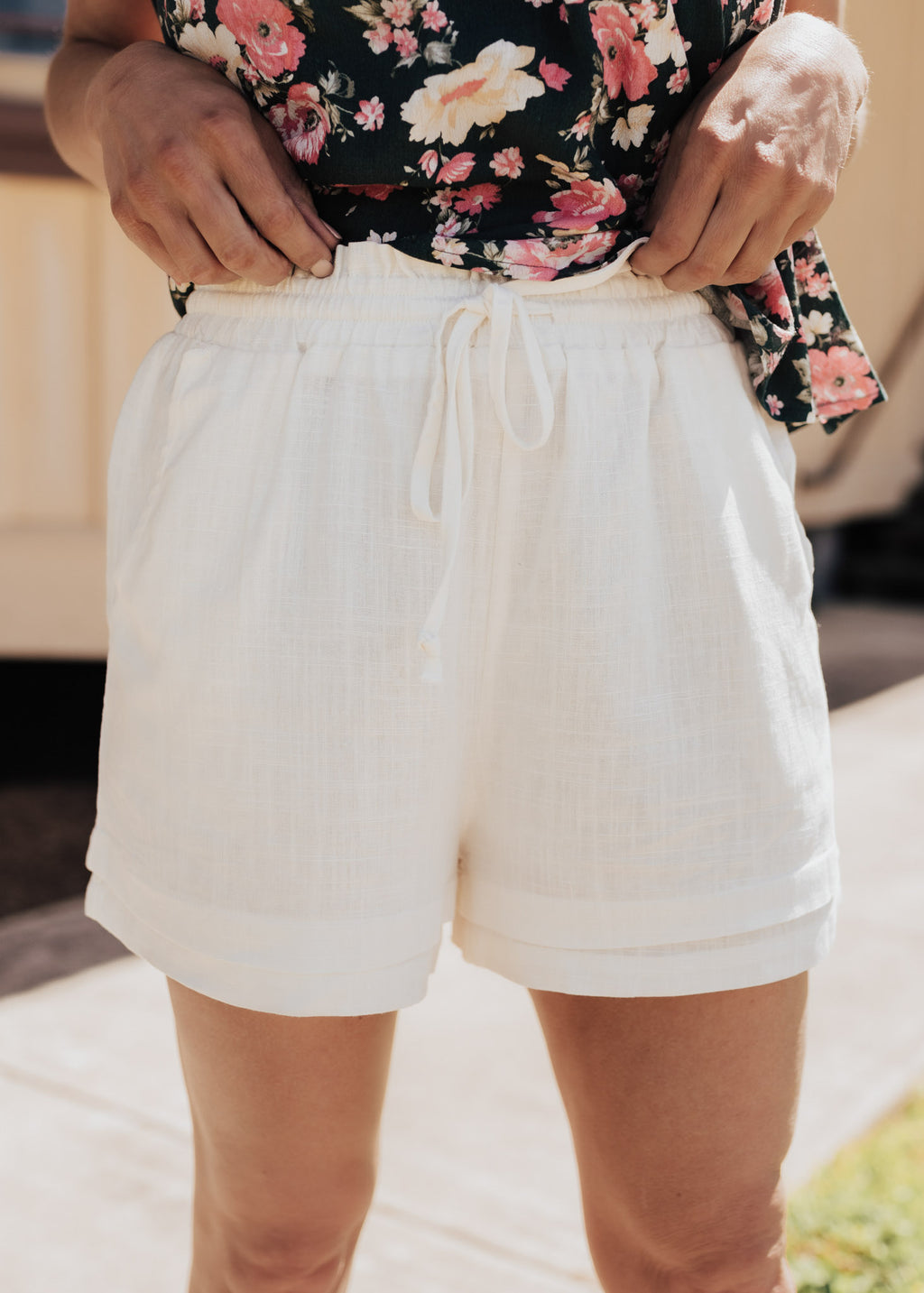 SMALL: Remi Linen Shorts *WHITE